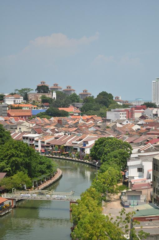 Wana Riverside Hotel Malacca Kültér fotó